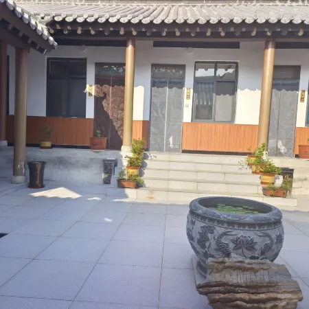 Lushan Huaxi Xiaozhu Homestay