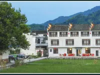 Xunhui Homestay (Yongxing Lake) Hotels near Cheng Kan
