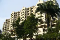 Mount Austin Muji Style 4 pax Deluxe Room Hotels in Tebrau