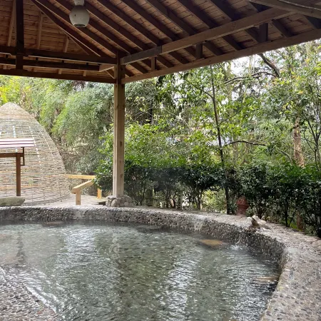 Tangzhaishan Hot Spring International Hotel