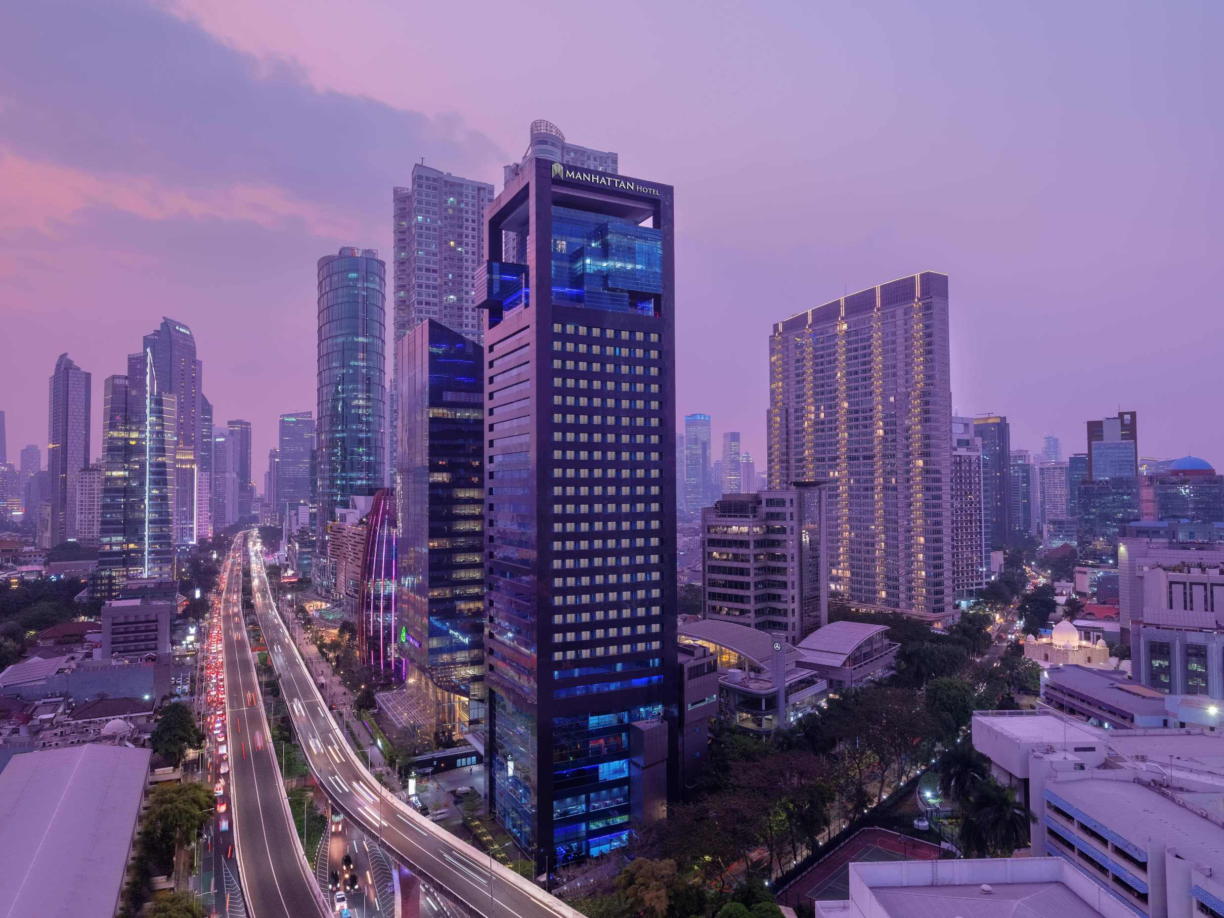 Manhattan Hotel Jakarta Hotels in Jakarta