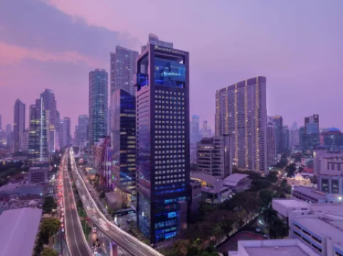 Manhattan Hotel Jakarta Отели рядом с достопримечательностью «Taman Ismail Marzuki»