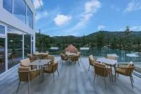 Moganshan High Mountain Forest Adventure Park · Xuan Yong Shilily Hotel