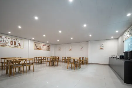 Home Inn UP Huayi Zhilv Hotel (Shangqiu Zhecheng Yingbin Avenue Branch)