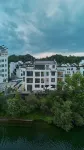 Rio Tide Retreat
