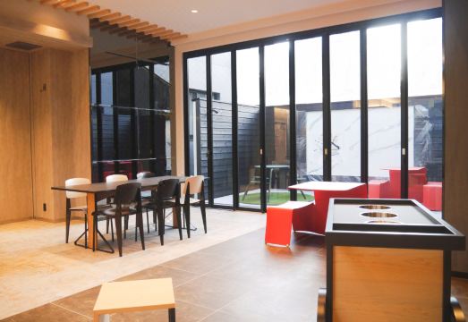 트레블로지 교토 시조 오미야 외관