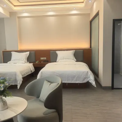 Xundian Haolaiwu Hotel Hotels near Xundian Hui and Yi Autonomous County Nationality Square