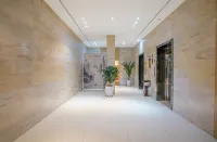 The Dream Hotel (Kunming Airport Center)