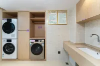 Vienna Hotel (Zhengyang Plaza Hotel) Hotels in Zhengyang