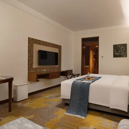 Baohua Harbor View Hotel