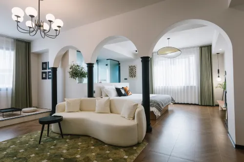 Jiujian Yixiu · Mid-Century Style Designer Boutique Stay (Linhai Yintaicheng) - 2-Star