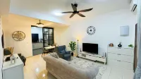 Kota Warisan Fully Air-Con 4 Bedroom Homestay