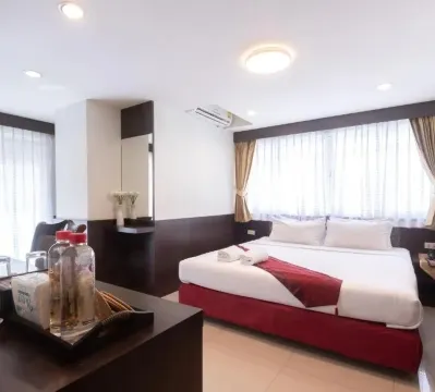 ห้องสุพีเรียร์หัวมุมอาคาร(เตียงควีนไซส์)