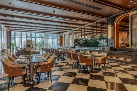 BLOSSOM LAND WEISUWAN HUANGSHI Отели рядом с достопримечательностью «Hubei Normal University»