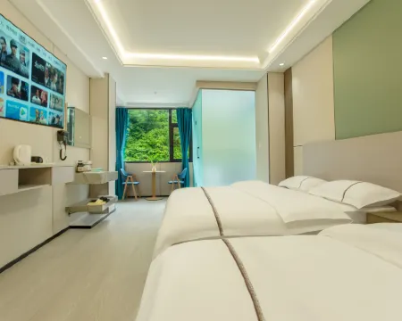 Mercure Hotel(Condine Bus Station) Hoteles en Kangding