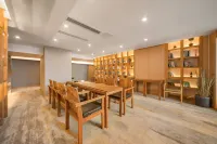 Nicesoe View Cloud Book House Hotel (Shangqing Temple Niujiaotuo Subway Station) - Fitnessstudio