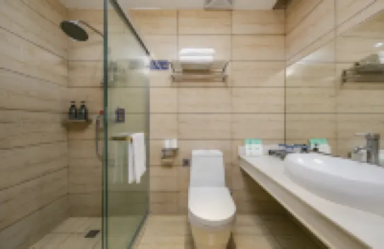 Super 8 Collection Hotel (Fuzhou South Railway Station Strait Convention and Exhibition Center)