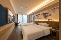 EZZI Hotel (Qingdao Jiaodong International Airport) Hotels near Qingdao Institute of Technology