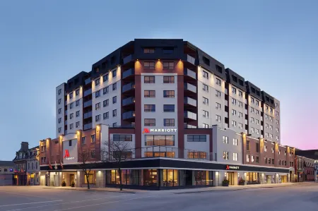Kingston Marriott Hotel