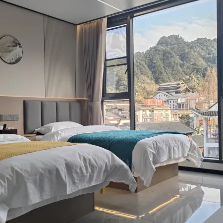 Sanqing Mountain Yueting Mountain Retreat Homestay (East Golden Sand Cable Car Store)