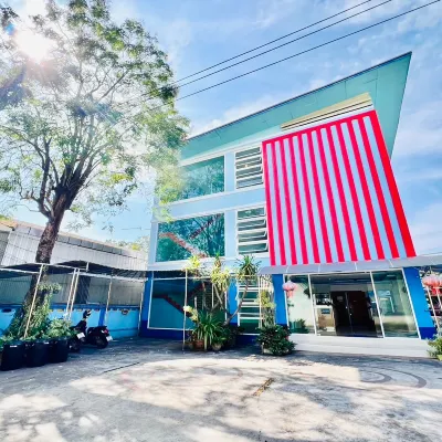 โรงแรมวีรกิจแกรนด์ - Veerakit Grand Hotel โรงแรมใกล้ยูโซเทล วอเตอร์แลนด์