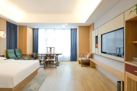 Angel Hotel (Yueyang Tianlun City Branch) Отели рядом с достопримечательностью «Bianhe Street»