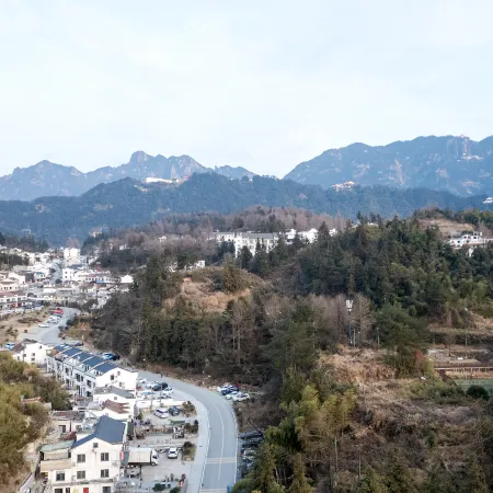 Jiuhuashan Taoyuan Huayin Homestay (On the Jiuhua Mountain)