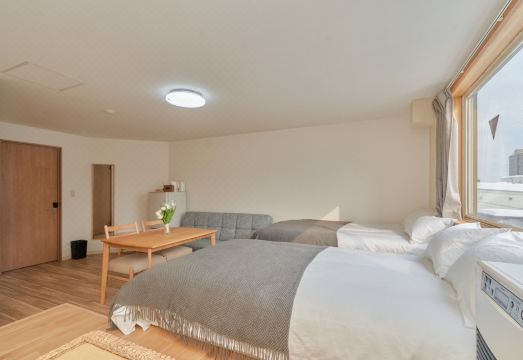 The Stay Yuki의 내부 주방 또는 거실 사진