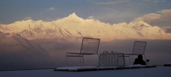 Snow Mountain Wake Up Hotel Hotels in Deqin