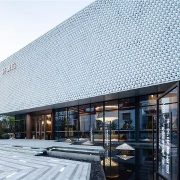 JunCeng City Hotel