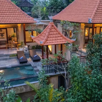 Tirtha Dawa villa Hotels near Mason Elephant Park