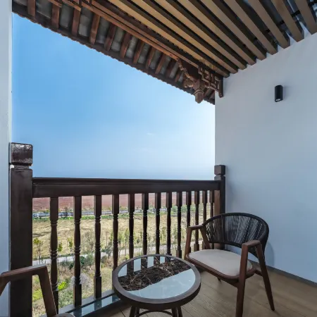 Kaishang Yudeng Hotel (Fuxian Lake Guanglong Town)