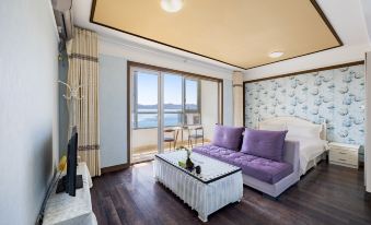 Haiyue Homestay (Liugong Island)