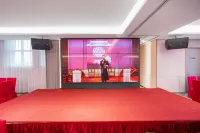 Yunji Hotel (De Xing Square Store)