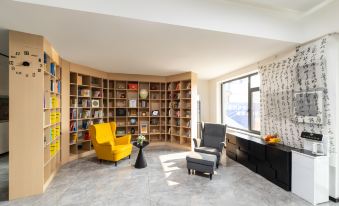 Li Bo Arts Hotel(Shenyang Taoxian Airport)