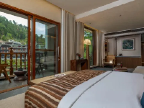 YIQUAN RIVERVIEW B&B (TUO RIVER, YUNQIAO) Hotels in Fenghuang County