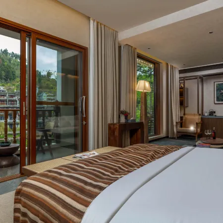 YIQUAN RIVERVIEW B&B (TUO RIVER, YUNQIAO)