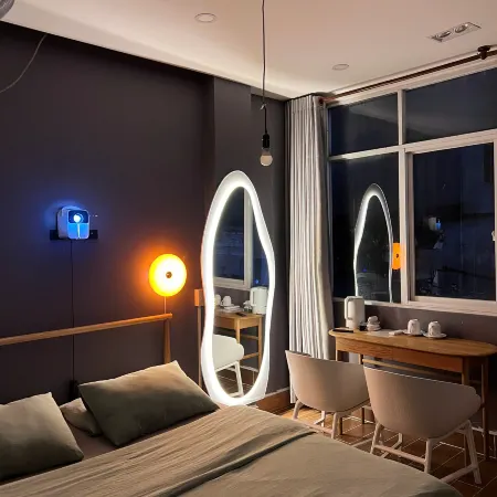 MEOW HOTEL & CAFE 3 Отели рядом с достопримечательностью «Парк 30/4»