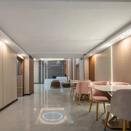 Xingchenli Smart Cinema Hotel (Zhongxian Sugong Garden Store)