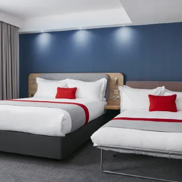 Holiday Inn Express DUBLIN CITY CENTRE by IHG Отели рядом с достопримечательностью «Парк Маунтджой-сквер»