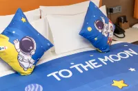 Bali Island International Hotel (Jinghe Friendly Times High-speed Railway South Station Branch)