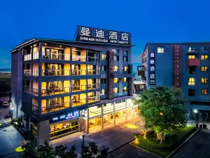 Mandy  Boutique  Hotel