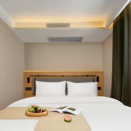 U She Hotel (Jiuzhaigou Tourist Center)