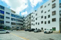 Ausland International Hotel - Park Yeri