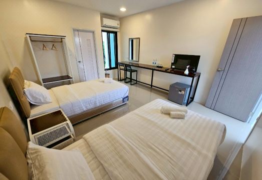 팍총의 탑 플레이스 내부