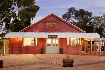 Outback Hotel & Lodge Hotels near Kata Tjuta - Valley of the Winds