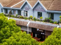 Hoyee Inn Hotels near Taimen Passenger Transport Terminal