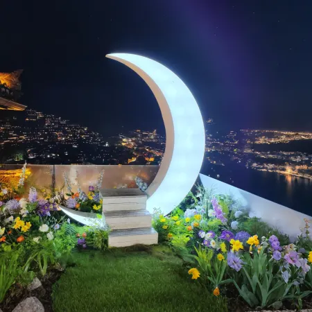 Baoyuelou · C-Position Scenic Vacation Boutique Stay (Xijiang Qianhu Miao Village Observation Deck)