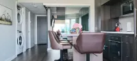 Charming Yorkville's Two-Bedroom Suite