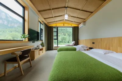 Shan Jian Xi Du Homestay (Dan Fen Gou Branch, Wan Xian Shan Scenic Area) Hotels near Huilong Tianjie Mountain Scenic Spot
